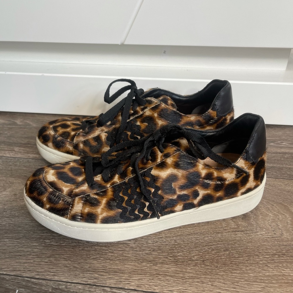 LOEFFLER RANDALL Elliot Sneaker Lace Up Low Top Leopard print 8.5